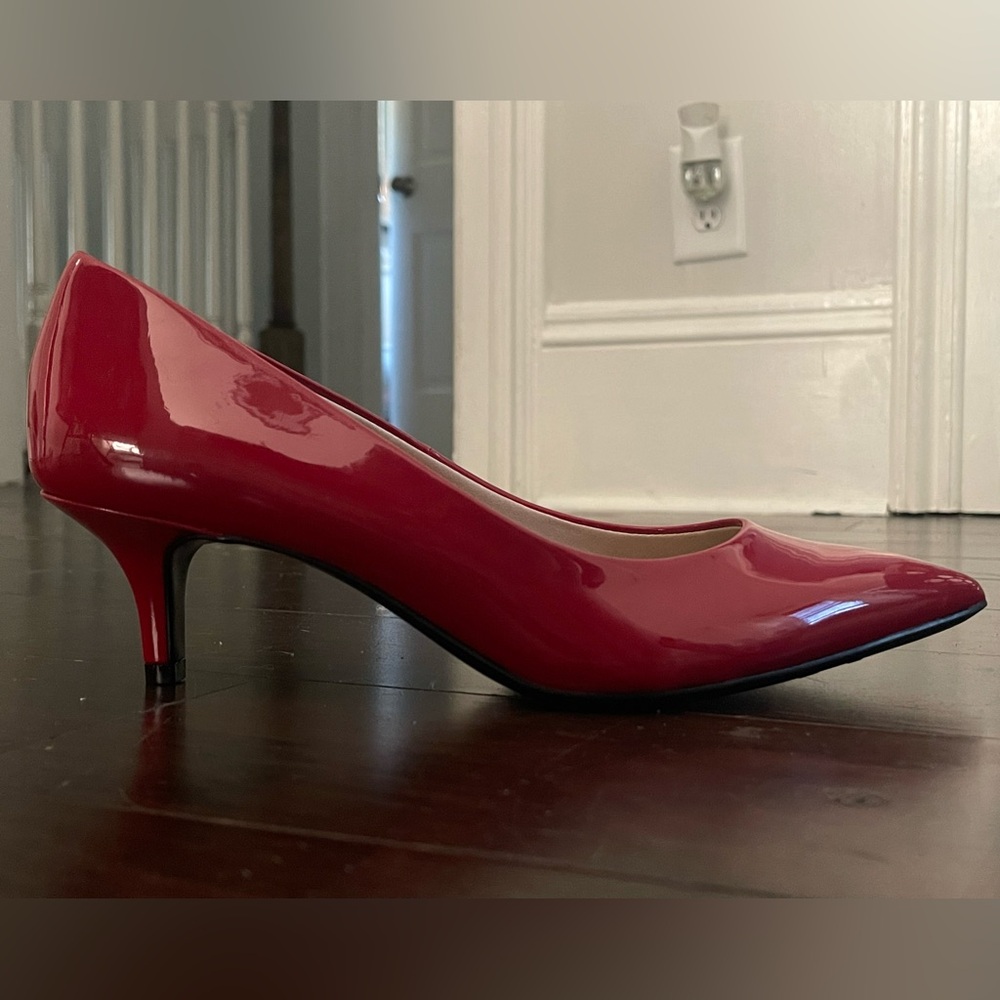 Brand New; Pretty Red Patent 10W Life Stride Heels; Women’s